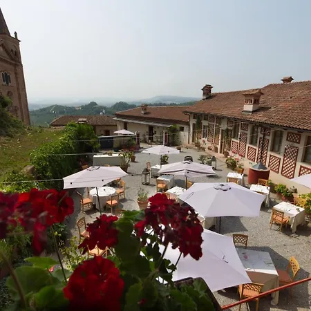 Bed & Breakfast Foresteria Ristorante Conti Roero Monticello d'Alba