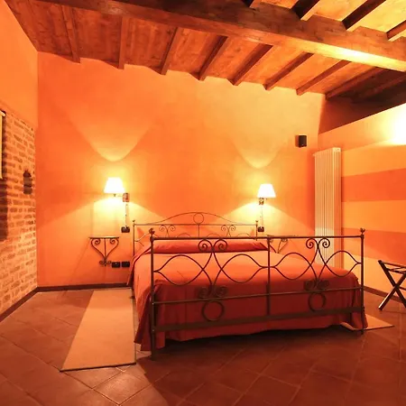 לינה וארוחת בוקר Foresteria Ristorante Conti Roero Monticello d'Alba
