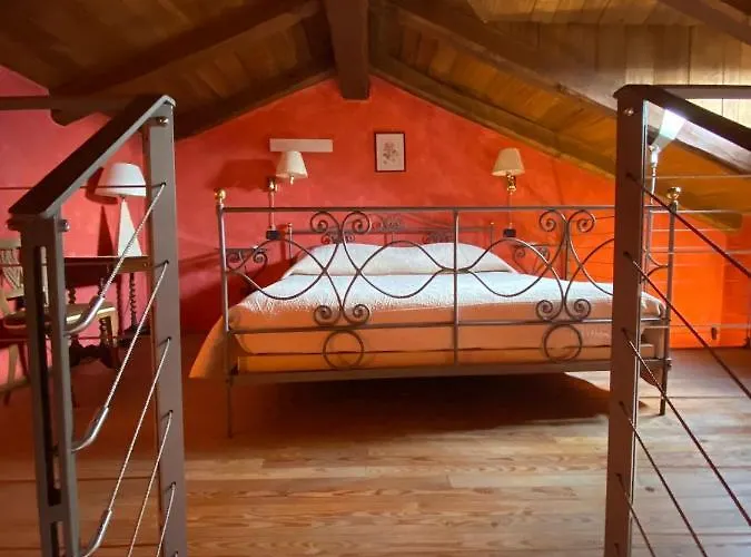 Bed and Breakfast Foresteria Ristorante Conti Roero Monticello d'Alba