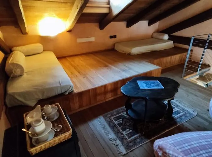 Foresteria Ristorante Conti Roero Bed and Breakfast 4*