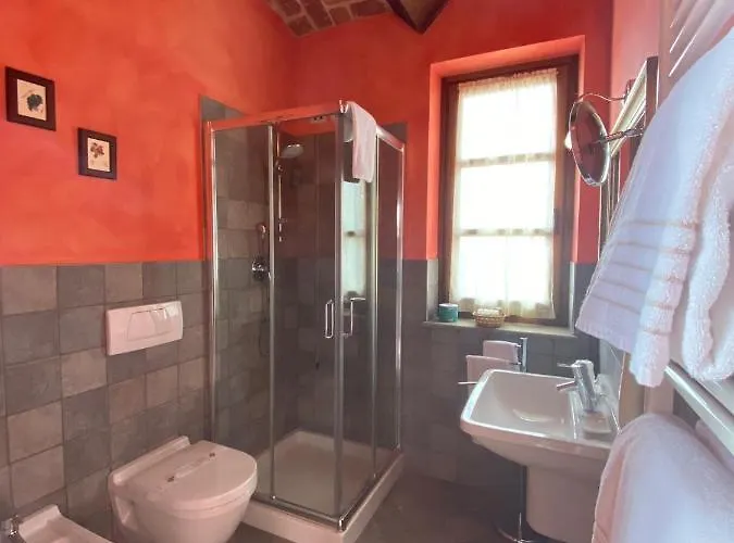Foresteria Ristorante Conti Roero Bed and Breakfast 4*
