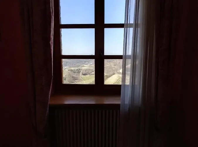 Bed and Breakfast Foresteria Ristorante Conti Roero