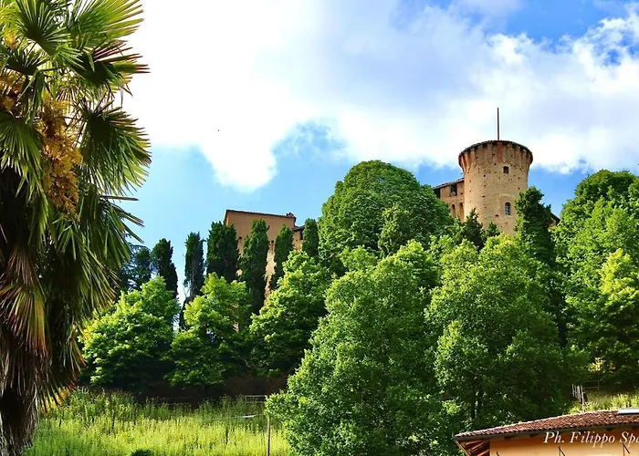 Bed and Breakfast Foresteria Ristorante Conti Roero 4*