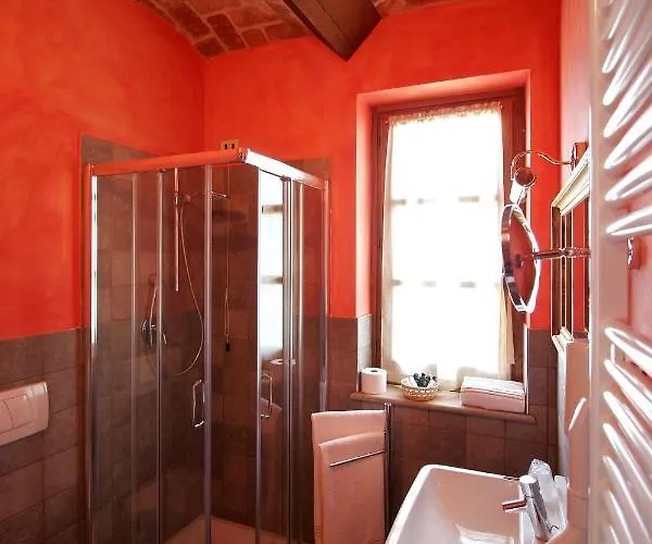 Bed and Breakfast Foresteria Ristorante Conti Roero 4*